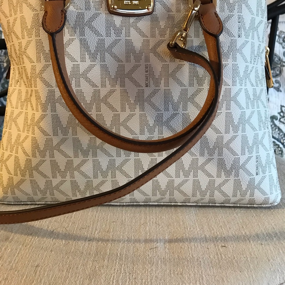 Michael kors dome purse